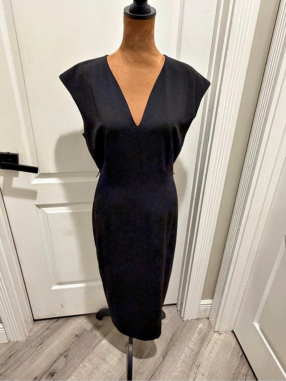 7th Avenue Design Studio New York & Company Black V-Neck Midi Dress Size 12
